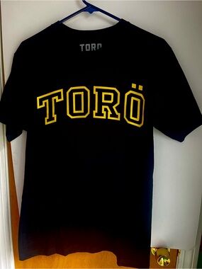 Toro Black Streetwear NY Racer Tee Size Medium New with Tags